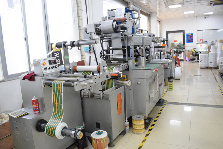 GUANGZHOU YM PACKAGE PRODUCTS CO.,LTD. dây chuyền sản xuất của nhà sản xuất