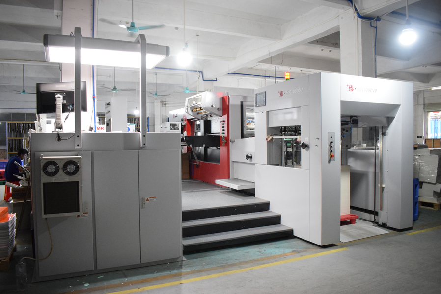 GUANGZHOU YM PACKAGE PRODUCTS CO.,LTD. dây chuyền sản xuất của nhà sản xuất