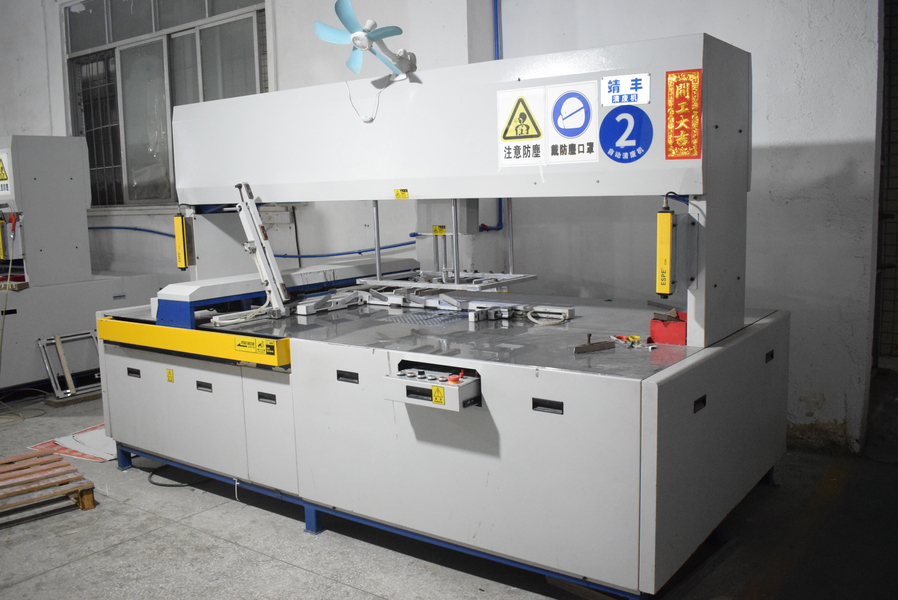 GUANGZHOU YM PACKAGE PRODUCTS CO.,LTD. dây chuyền sản xuất của nhà sản xuất