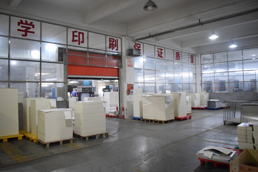 GUANGZHOU YM PACKAGE PRODUCTS CO.,LTD. dây chuyền sản xuất của nhà sản xuất