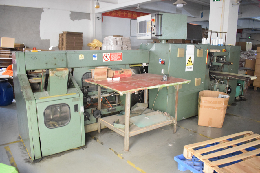 GUANGZHOU YM PACKAGE PRODUCTS CO.,LTD. dây chuyền sản xuất của nhà sản xuất