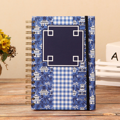 Thiết kế giấy dot-grid Custom Notebook Embossed Design cho ghi chú trong văn phòng