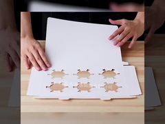 Các hộp bánh nướng tùy chỉnh.